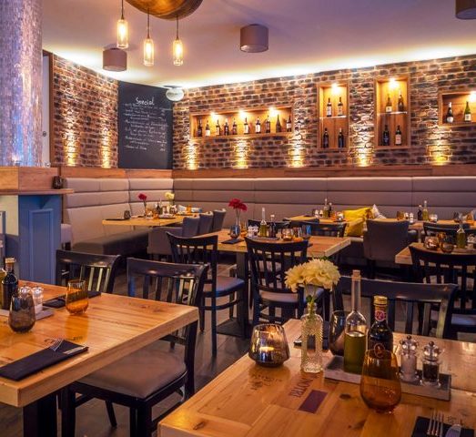 Italienische Restauranteinrichtung, Gaststätteneinrichtung, Bistroeinrichtung, Caféeinrichtung