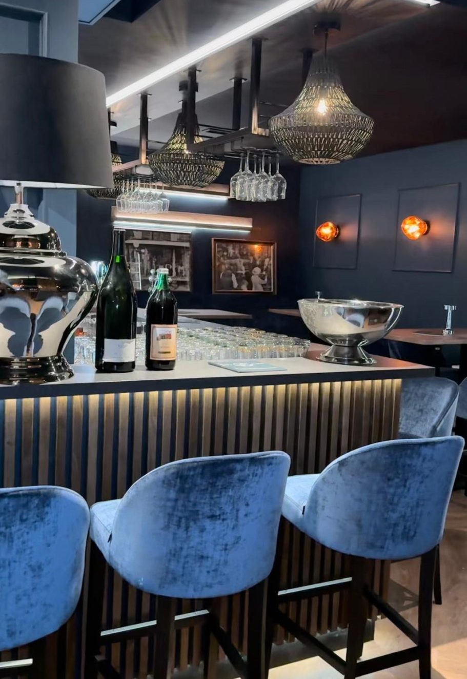 Gastronomieeinrichtung, Restauranteinrichtung, Gaststätteneinrichtung, Caféeinrichtung, Bistroeinrichtung