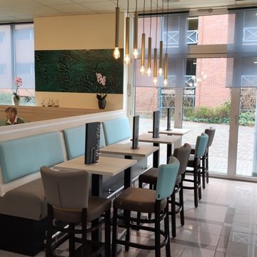 Eiscaféeinrichtung, Gaststätteneinrichtung, Bistroeinrichtung, Caféeinrichtung