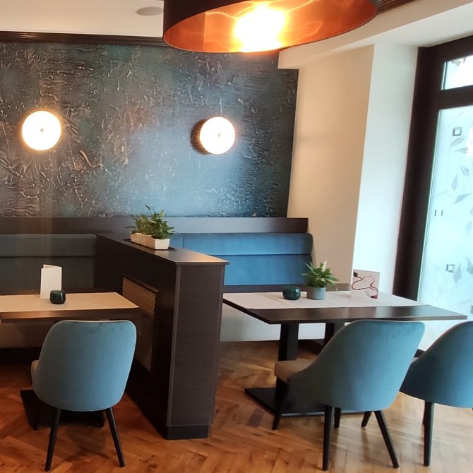 Bistroeinrichtung/Caféeinrichtung, Gaststätteneinrichtung, Restauranteinrichtung