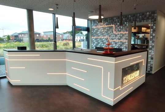 Pausenraumtheke, Thekenbau, Gaststätteneinrichtung, Bistroeinrichtung, Bistrotheke, Cafétheke