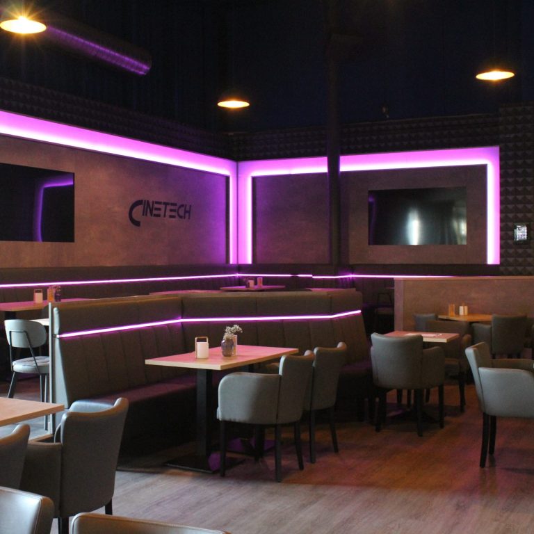 Discoeinrichtung, Kinoeinrichtung, Gaststätteneinrichtung, Bistroeinrichtung, Caféeinrichtung